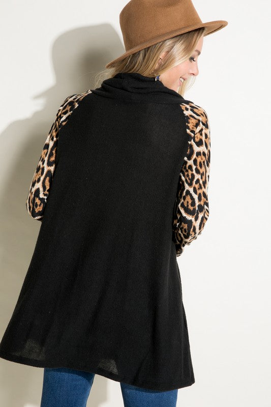 e Luna Brushed Hacci Cheetah Sleeve Top