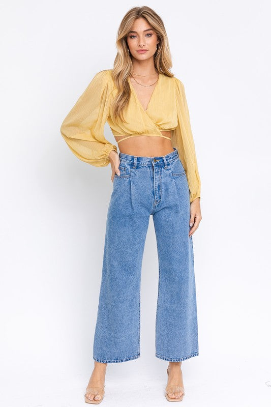 LE LIS Balloon Sleeve Criss Cross Crop Top