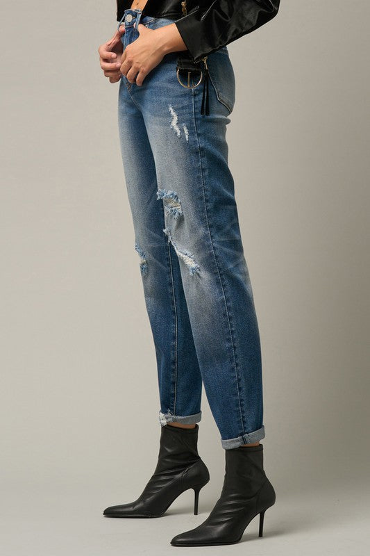 Stretched Girlfriend Jeans