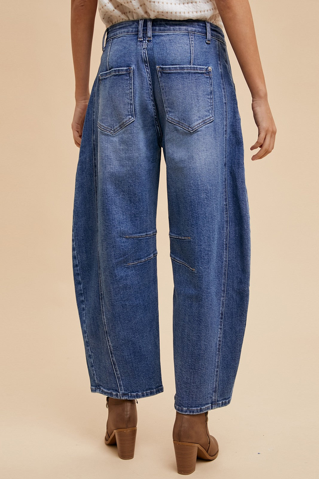 Annie Wear - Mid Rise Barrel Leg Jeans with Pockets