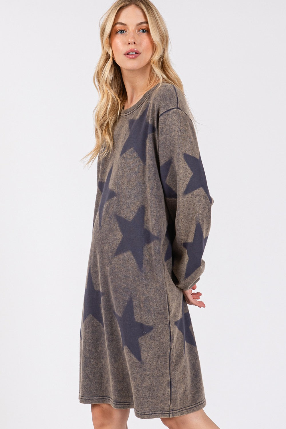 SAGE + FIG - Washed Star Print Round Neck Dress