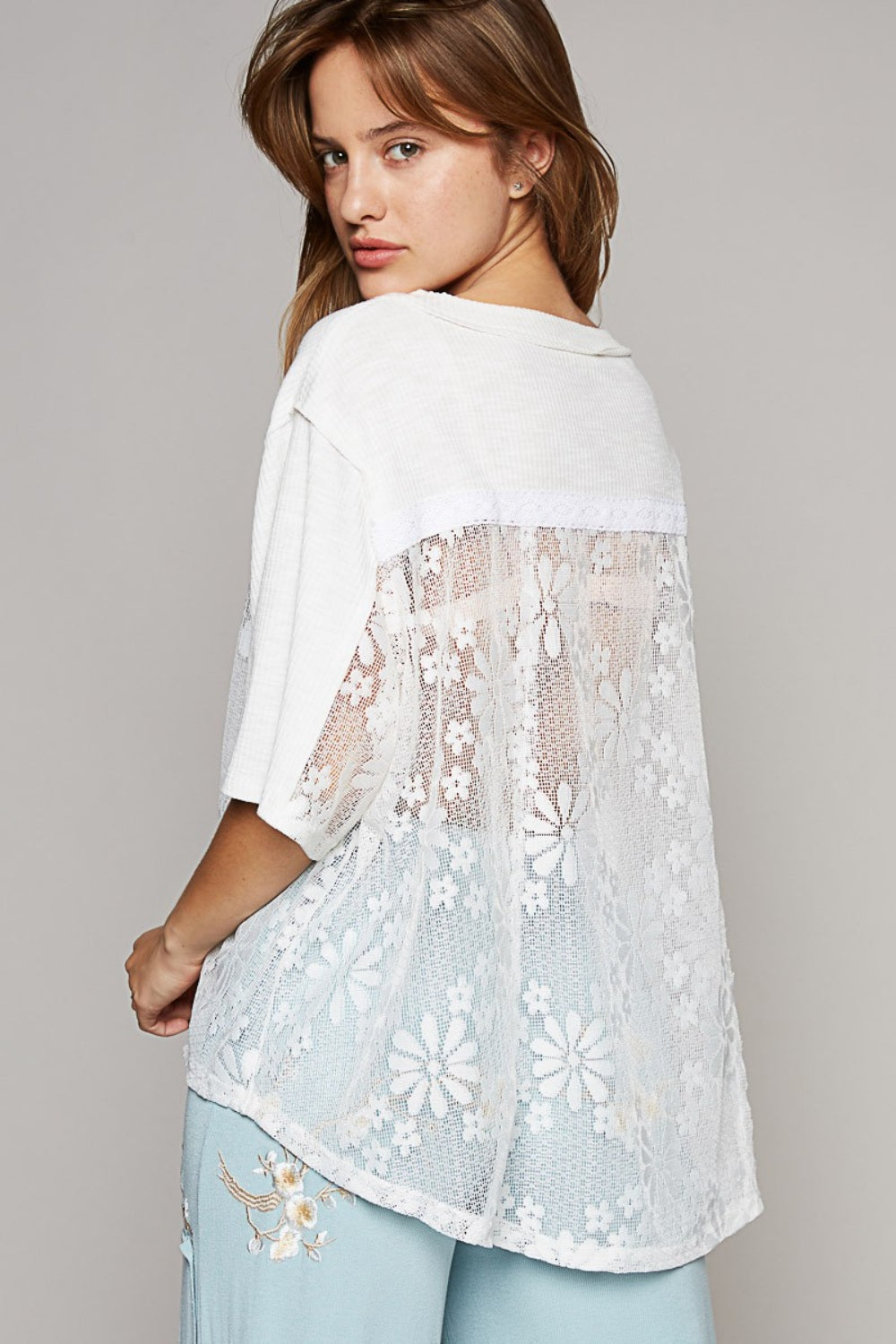 POL Short Sleeve Lace Contrast Top