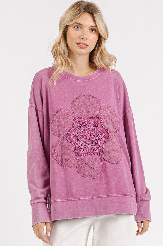 Mittoshop - Flower Patch Side Slit Mineral Wash Round Neck Sweatshirt