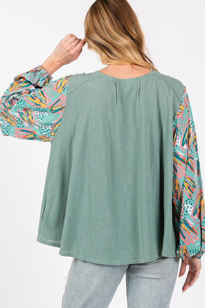 SAGE + FIG Printed Front Pleated Detail Blouse