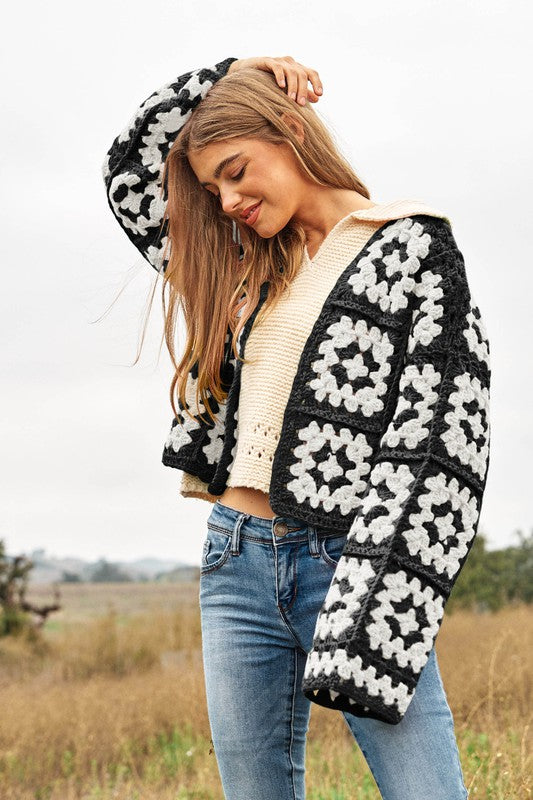 Davi & Dani Two-Tone Floral Square Crochet Open Knit Cardigan