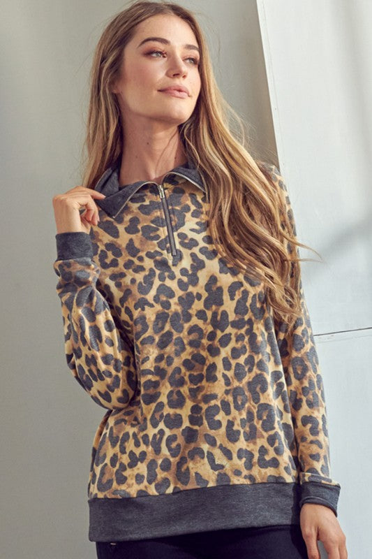 e Luna Plus Size - Cheetah Print Zip Up Sweatshirt