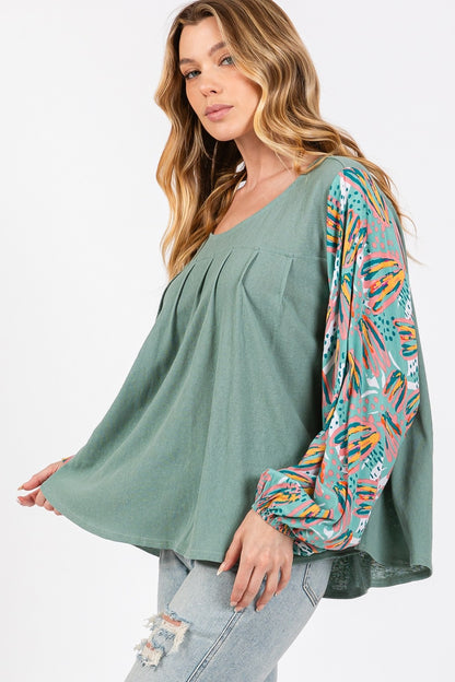 SAGE + FIG Printed Front Pleated Detail Blouse