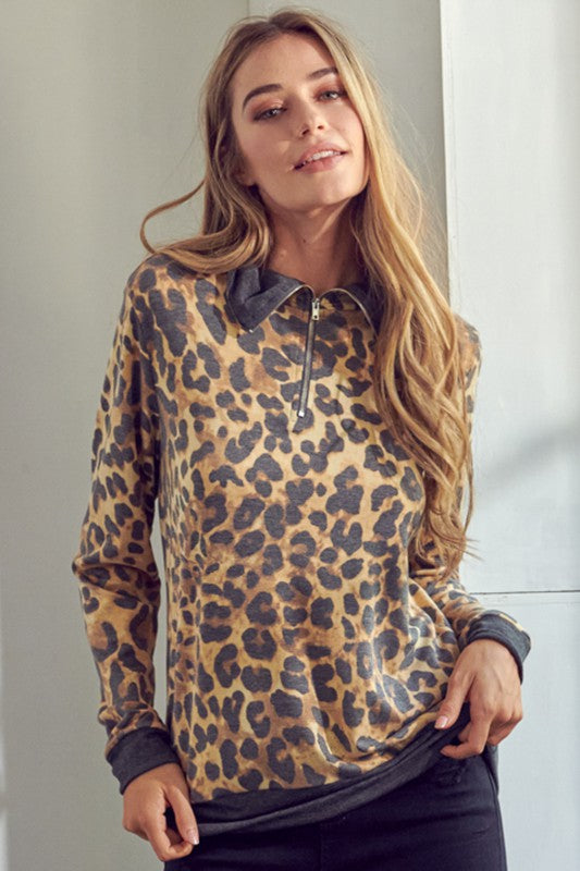 e Luna Plus Size - Cheetah Print Zip Up Sweatshirt