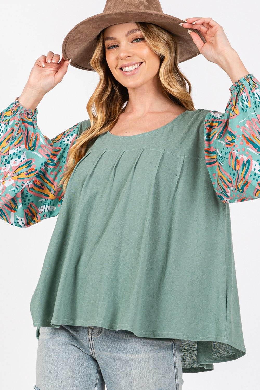 SAGE + FIG Printed Front Pleated Detail Blouse